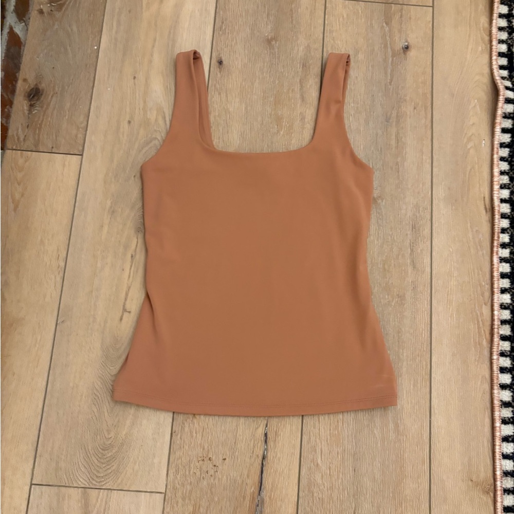 Express body contour square neck tank